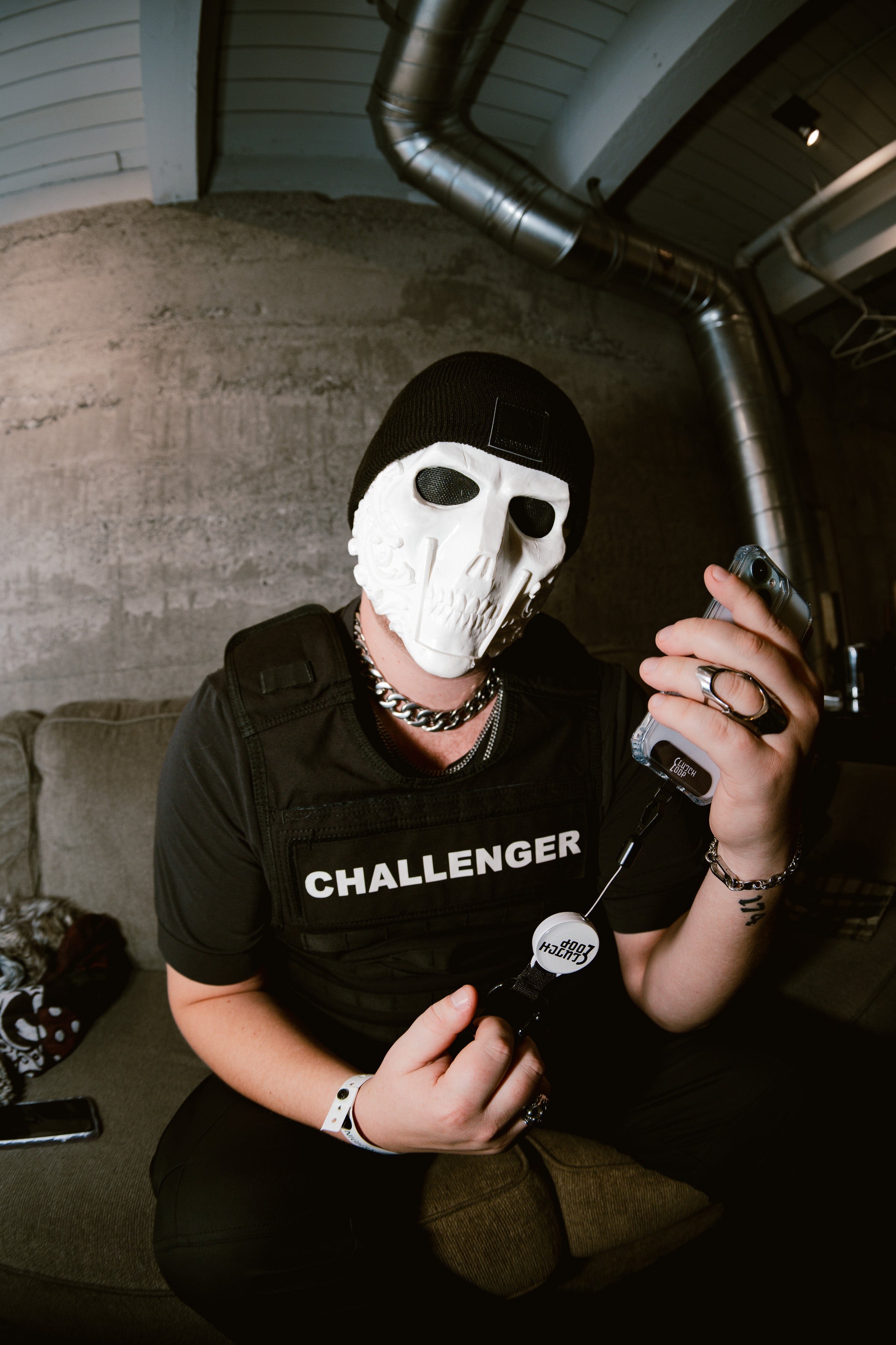 Best Halloween Outfit Ideas 2025: Match Your Costume with the Perfect ClutchLoop