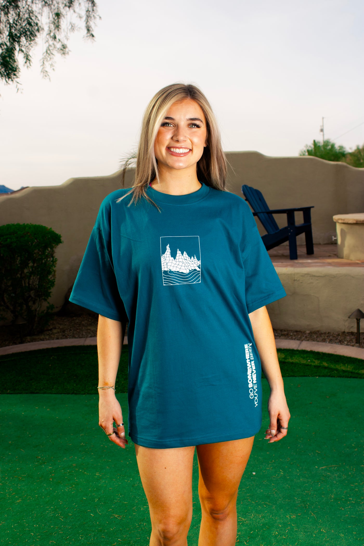 Walk The Earth T-Shirt in Teal